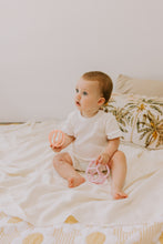 Load image into Gallery viewer, Jellystone Sensory Ball & Fidget Ball