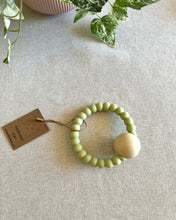 Load image into Gallery viewer, RATTLE'O rattle teether