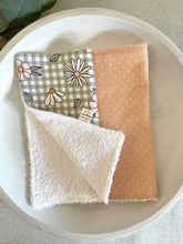 Load image into Gallery viewer, Floral Gingham - Wash cloth set
